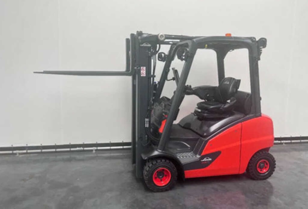Linde Dieselstapler 391-02 H 16 D-02