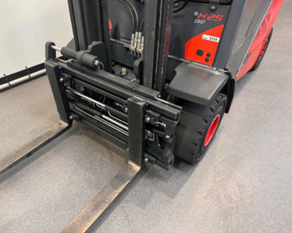 Linde Dieselstapler 392 H 25 D-02