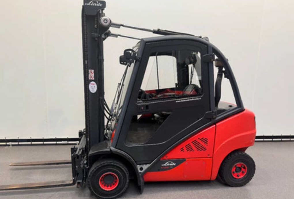 Linde Dieselstapler 392 H 25 D-02