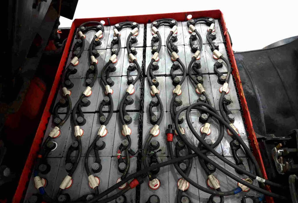 Linde Elektro 4 Rad E30L-01