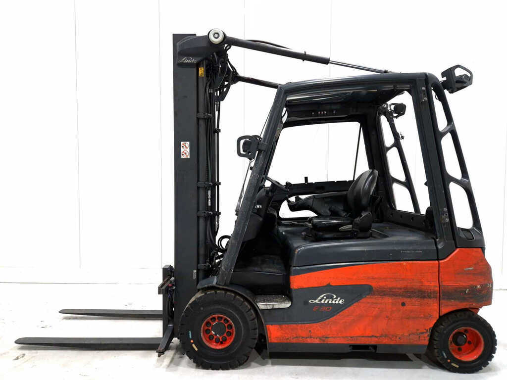 Linde Elektro 4 Rad E30L-01
