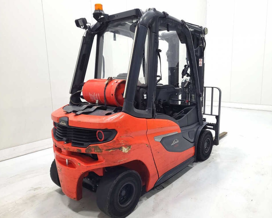 Linde Treibgasstapler H25T-01