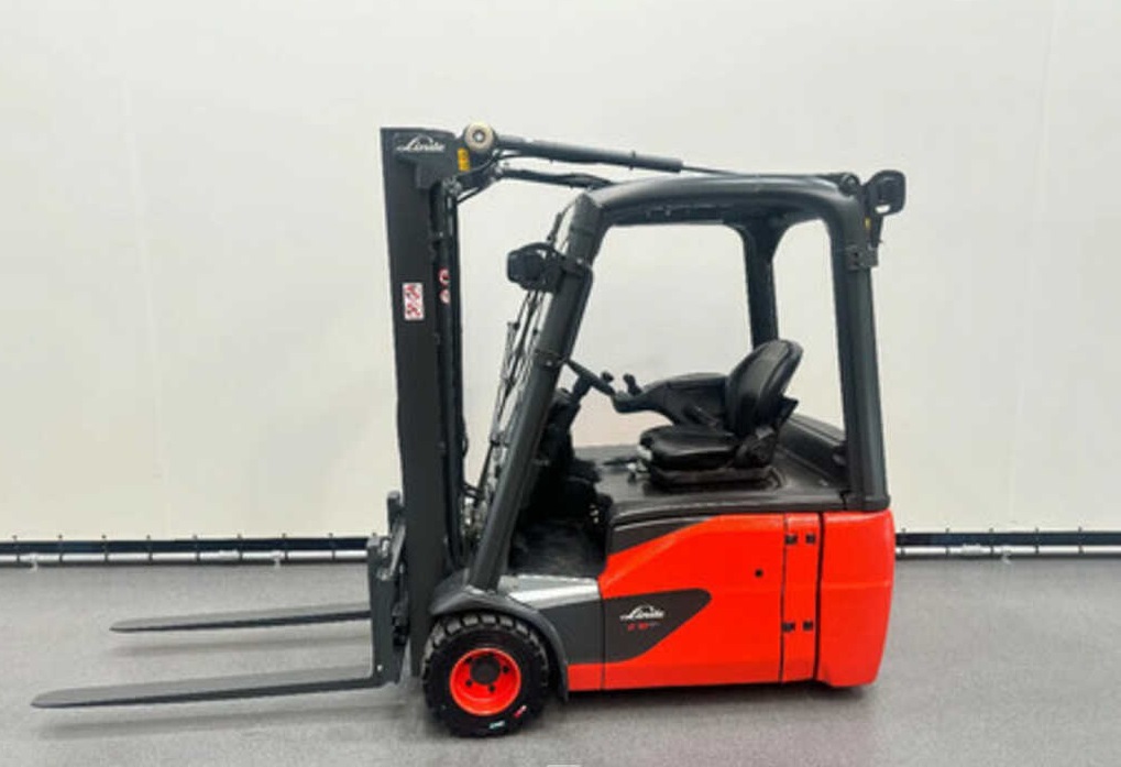 Linde Elektro 4 Rad 386 E 18-02