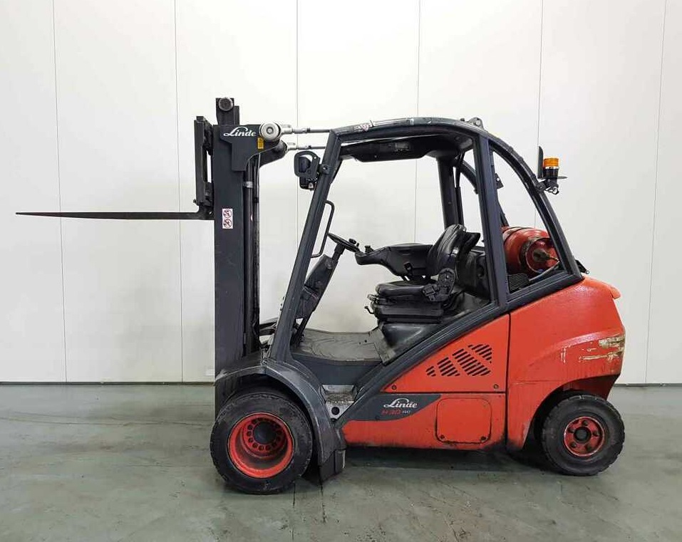 Linde Treibgasstapler H30T-02